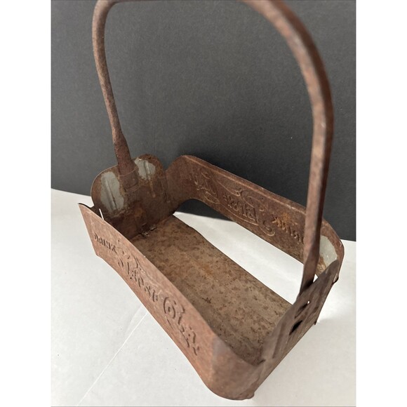 Vintage Pepsi Cola Metal Bottle Carrier Old Collectible Weathered Memorabilia - Picture 4 of 12